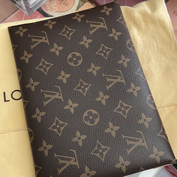 LouisVuitton Kirigami  pochette Large - Picture 3 of 3